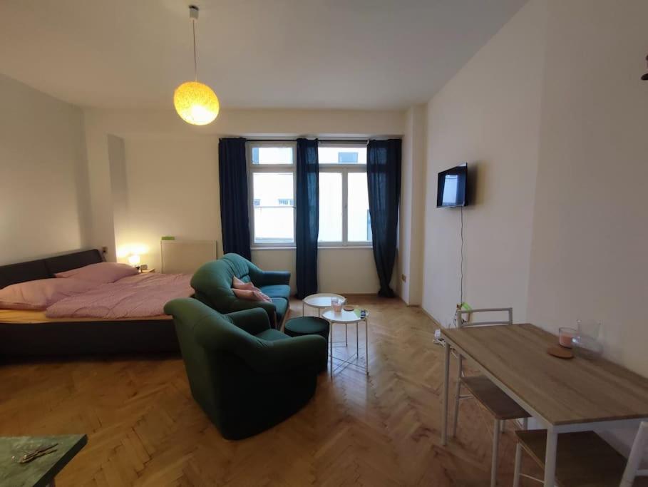 Cosy Warm Apartment In The Heart Of Prague. Exterior photo